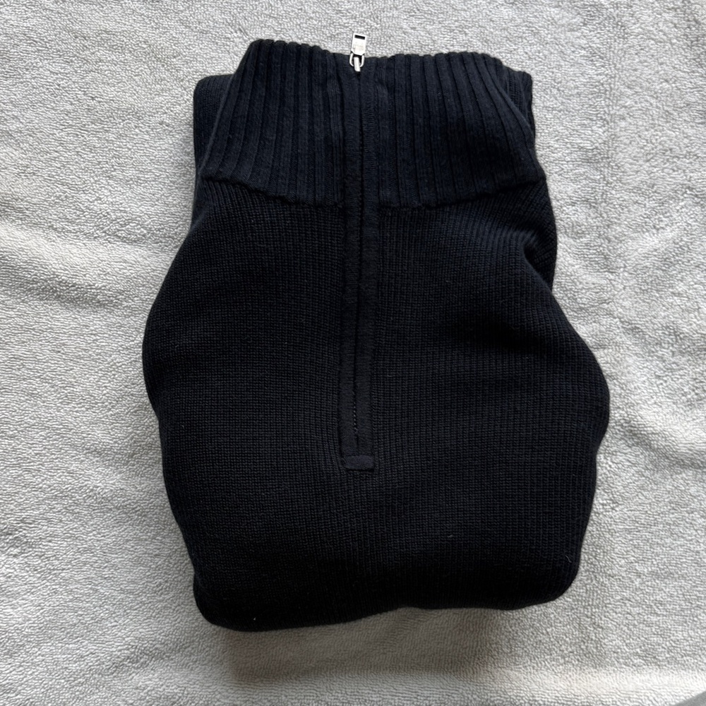 Tommy Bahama Men's 1/4 Zip-Up Sweater - Picture 14 of 14